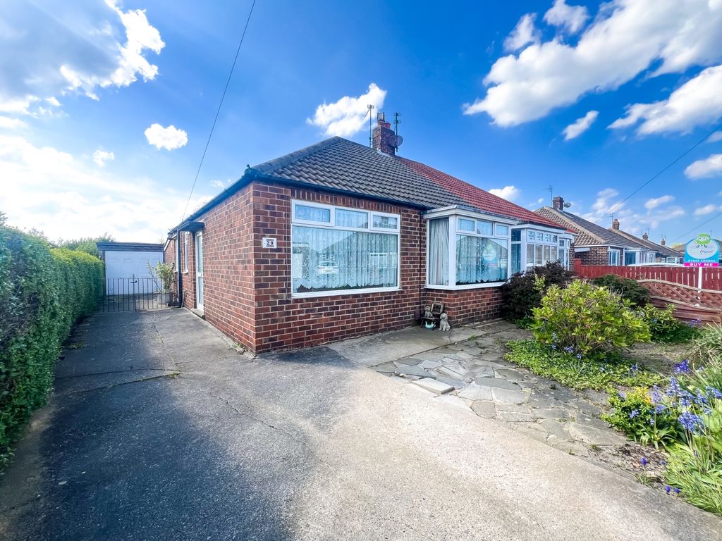 3 bed terraced house for sale in Westfield Road, MarskeByTheSea TS11