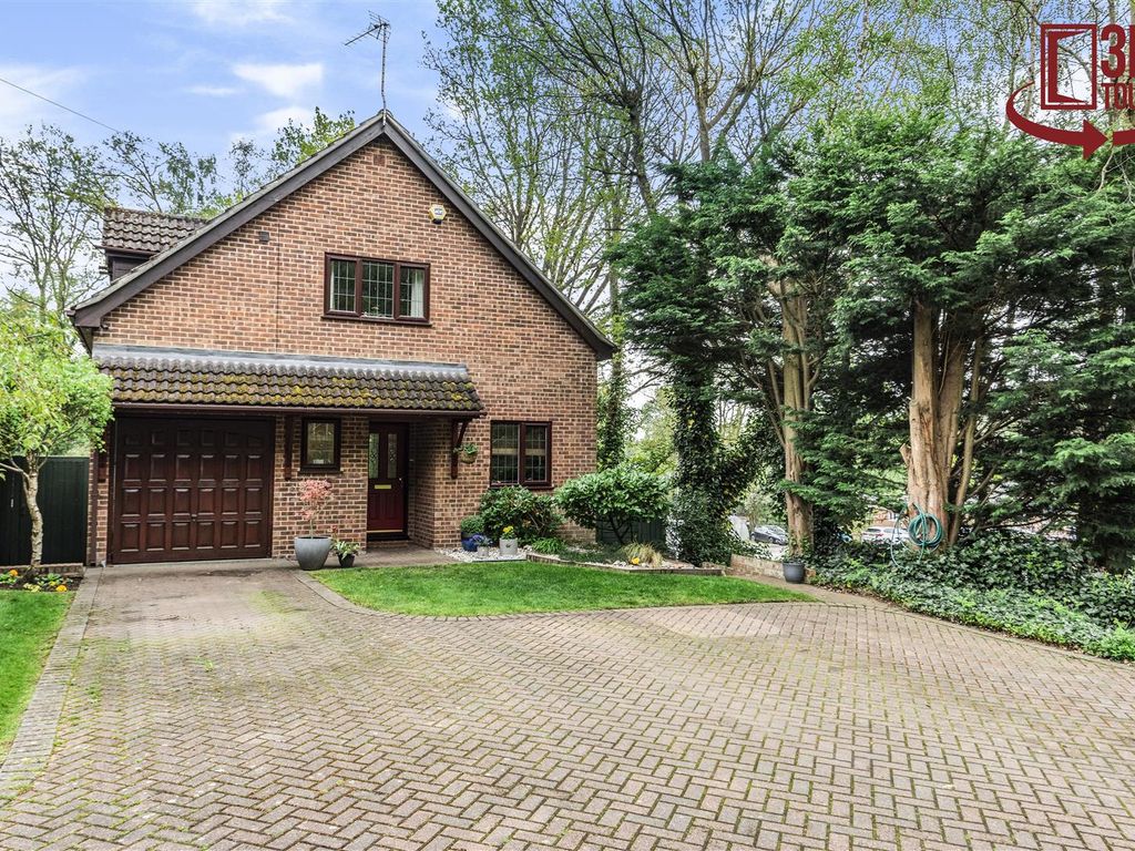 4 bed detached house for sale in Grant Road, Crowthorne, Berkshire RG45 Zoopla