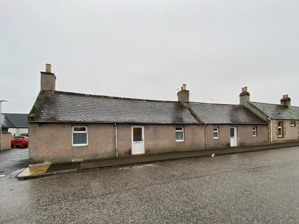 3 bed semidetached bungalow for sale in Clifton Road, Lossiemouth IV31