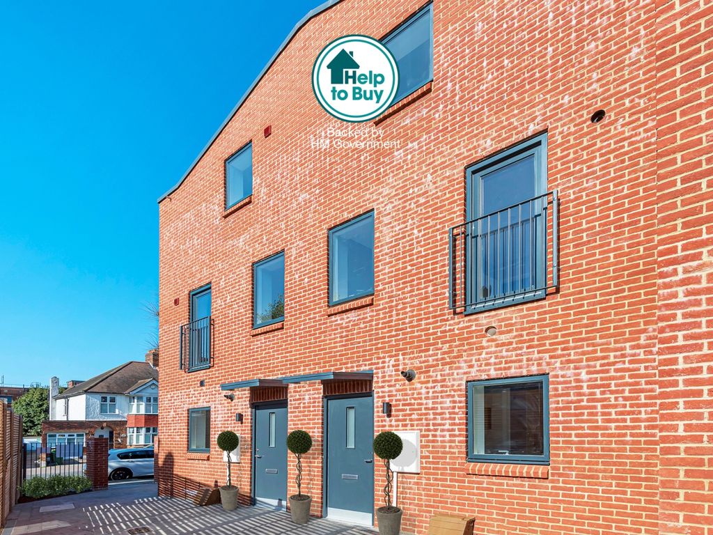 New home, 3 bed terraced house for sale in Bellingham Road, London SE6
