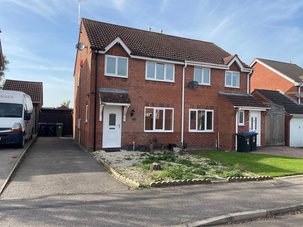 3 bed semidetached house to rent in Crowfoot Way, Broughton Astley