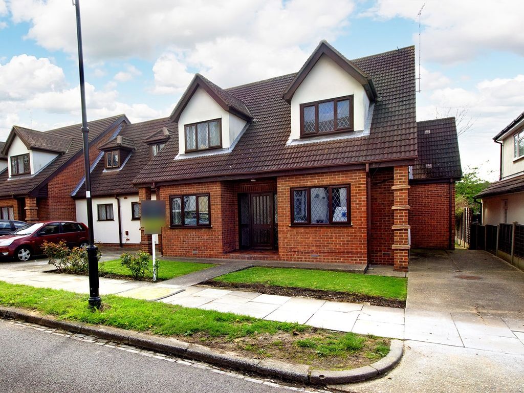 1 bed flat for sale in Recreation Avenue, LeighOnSea SS9 Zoopla