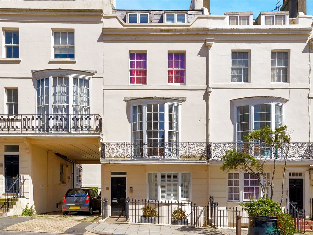 2 bed flat for sale in Waterloo Street, Hove, East Sussex BN3, £450,000