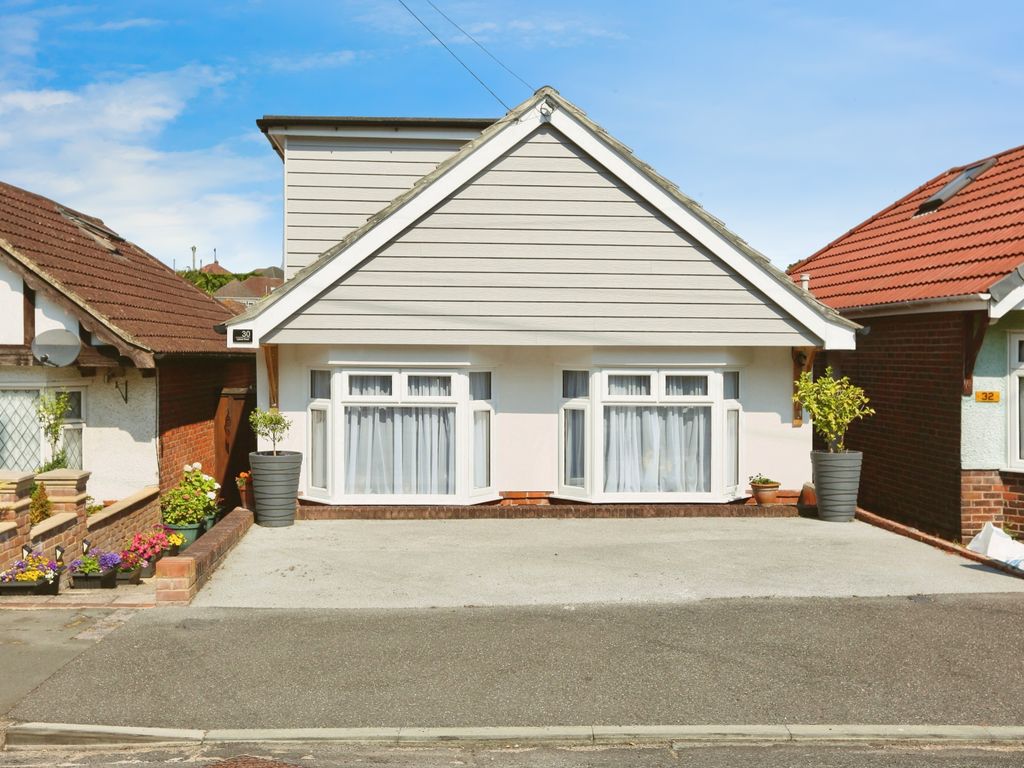 3 bed bungalow for sale in Lytham Road, Southampton, Hampshire SO18, £340,000 Zoopla