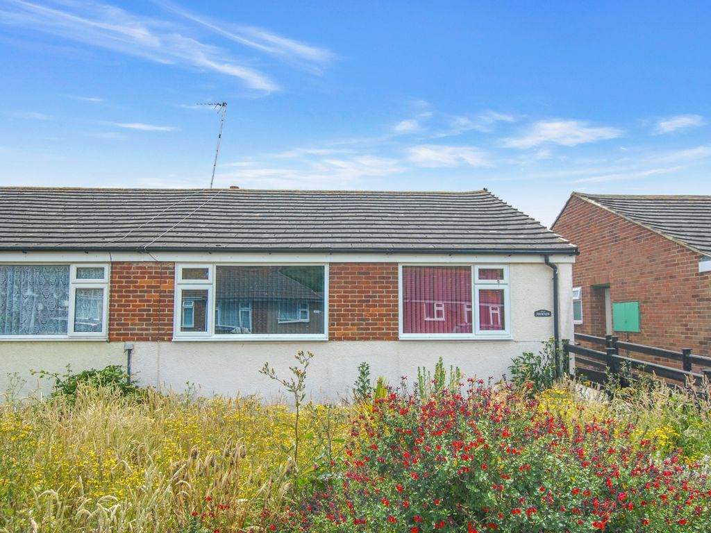 2 bed bungalow for sale in Romney Way, Hythe CT21, £275,000 Zoopla