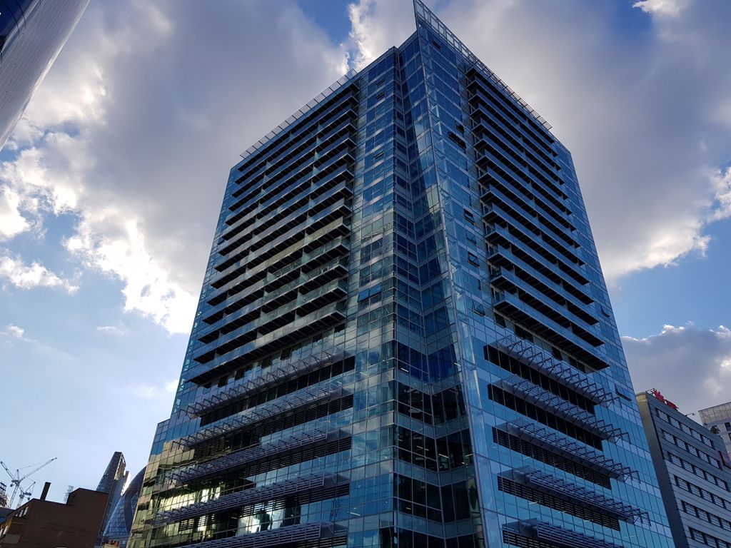 Whitechapel High Street, London E1  