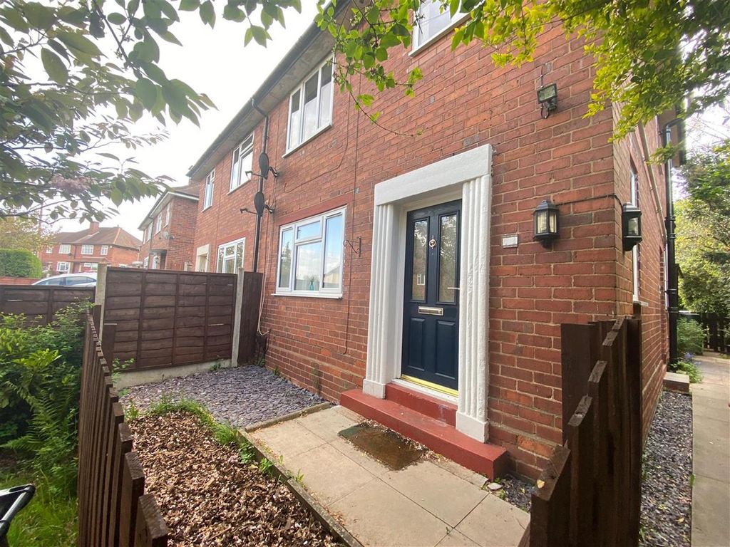 1 bed flat to rent in Caslon Crescent, Stourbridge DY8, £675 pcm Zoopla