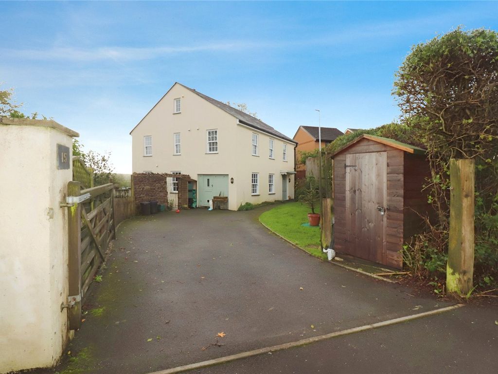 4 bed detached house for sale in St. Andrews Close,