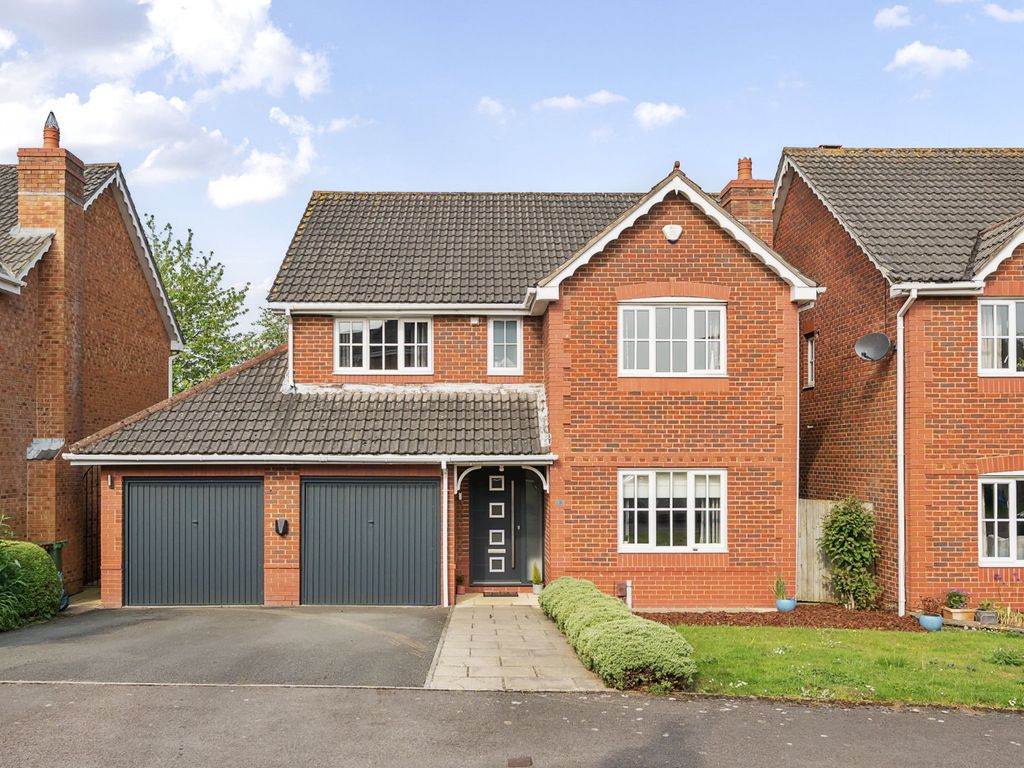 4 bed detached house for sale in Barrington Avenue, The Reddings