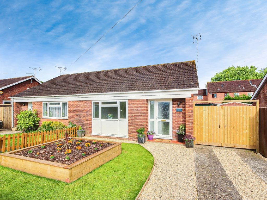 2 bed bungalow for sale in The Holly Grove, Quedgeley, Gloucester GL2