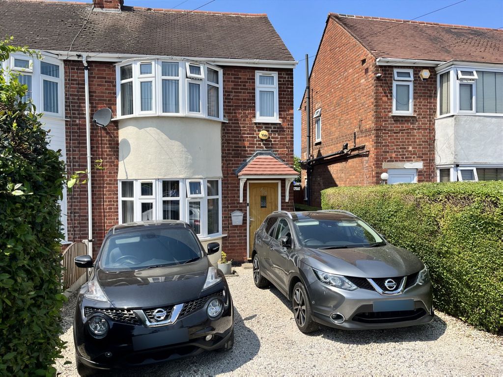 3 bed semidetached house for sale in Humberstone Lane, Leicester LE4 Zoopla