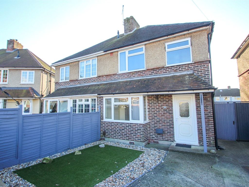 3 bed semidetached house for sale in Chalmers Way, Hamble, Southampton