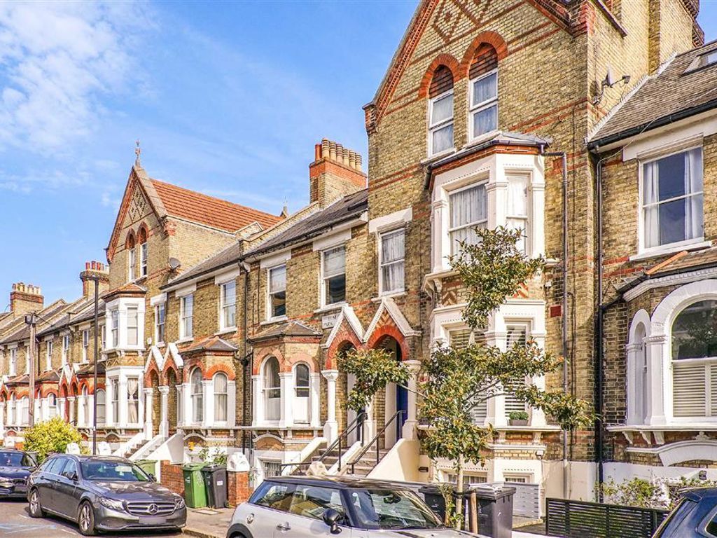 2 bed flat for sale in Elm Park, London SW2, £795,000 Zoopla