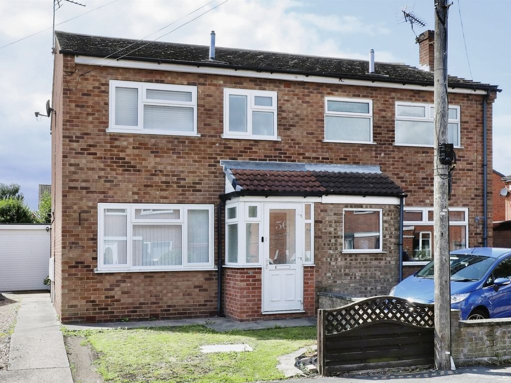3 bed semidetached house for sale in Camborne Crescent, Retford DN22