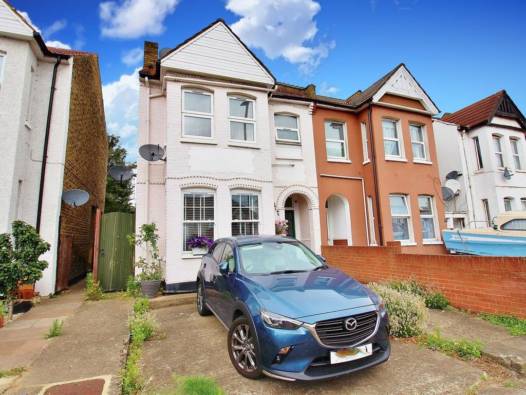 2 bed for sale in London Road, Isleworth TW7 Zoopla