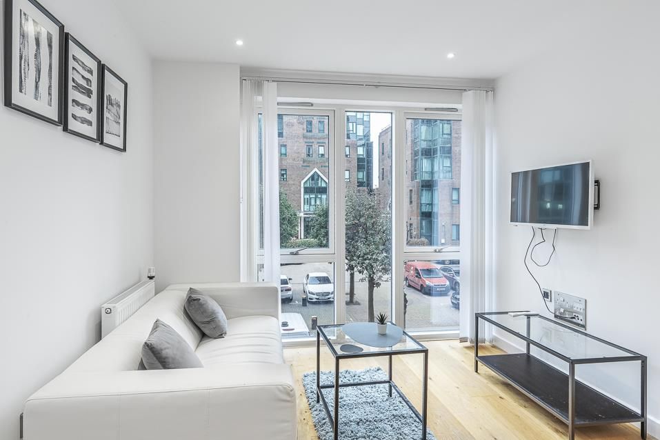 1 bed flat to rent in Waterford Court, Canary Wharf E14 Zoopla