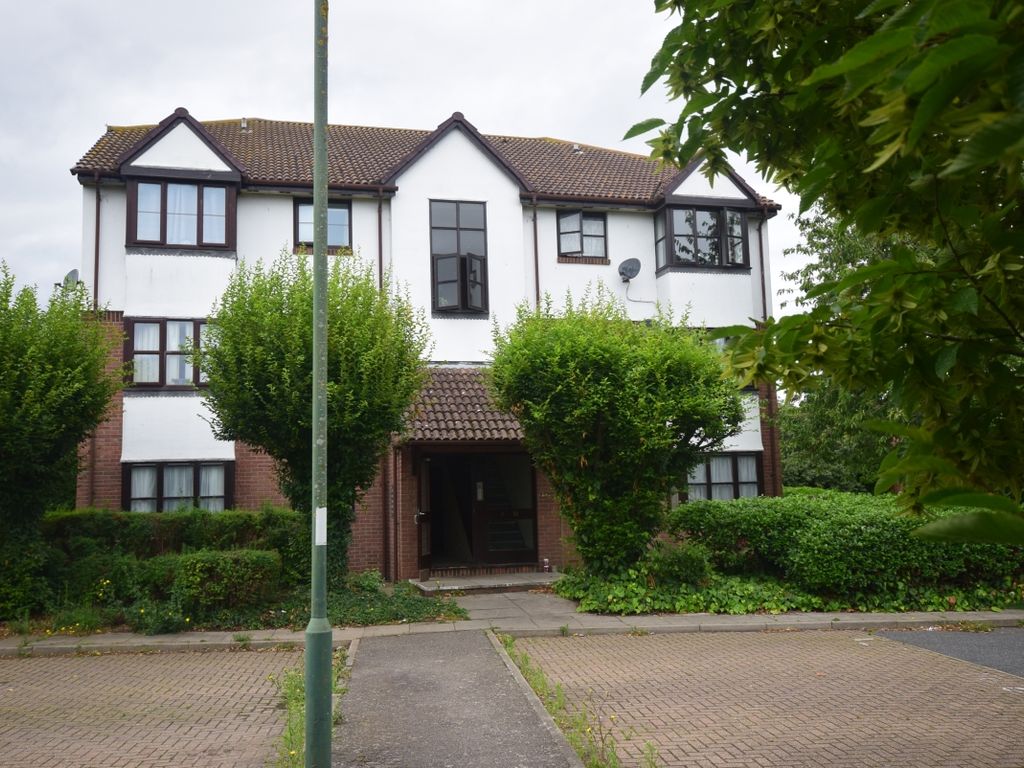 1 bed flat to rent in Court, Greenhithe DA9, £1,000 pcm Zoopla