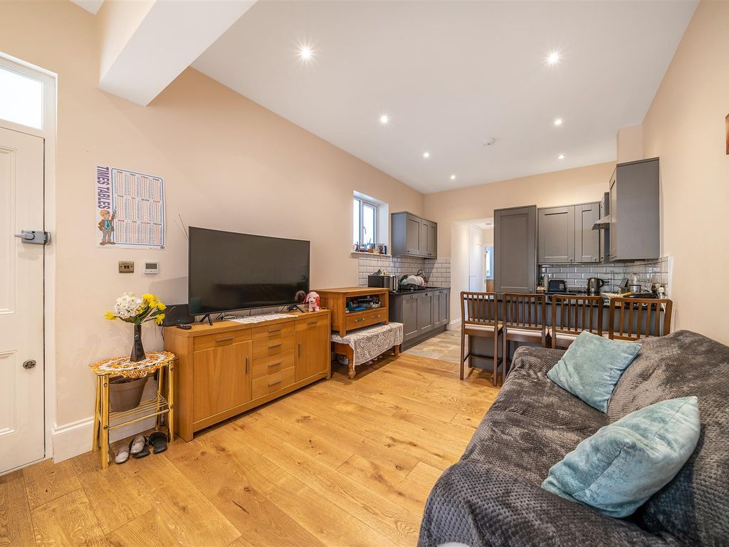 Station Road, Penge, London SE20  