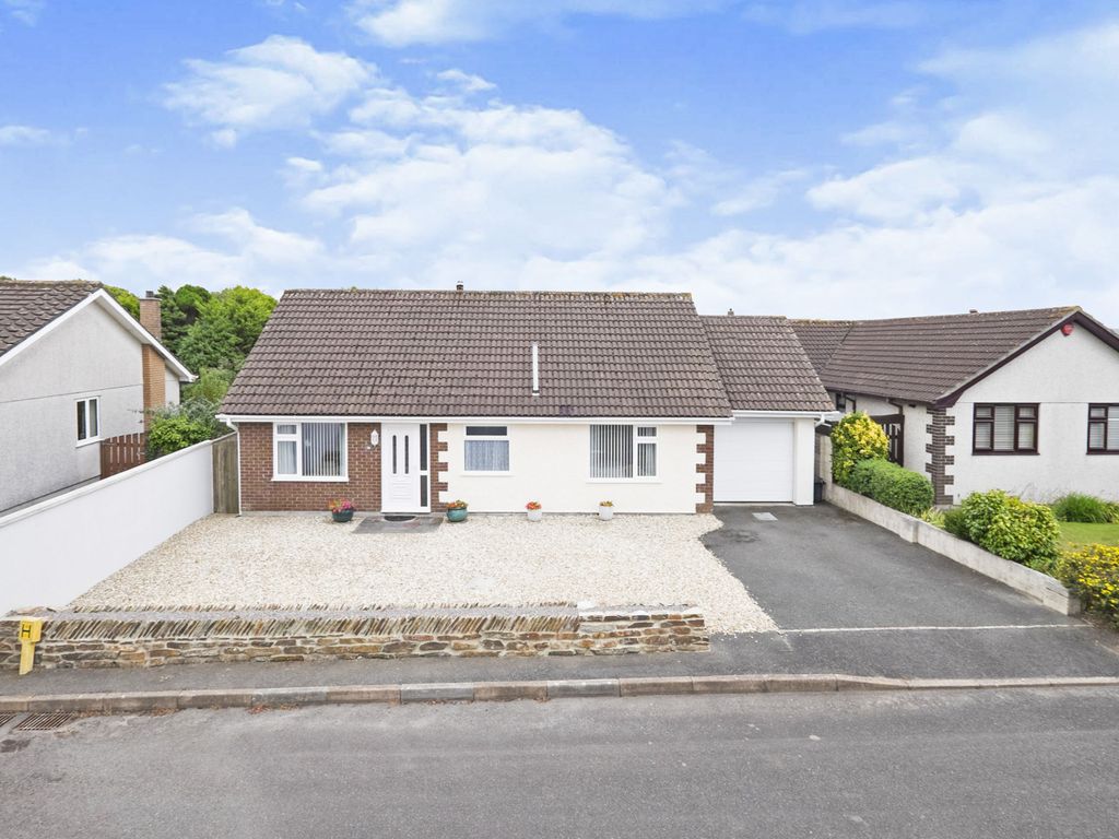 2 bed bungalow for sale in Trethiggey Crescent, Quintrell Downs