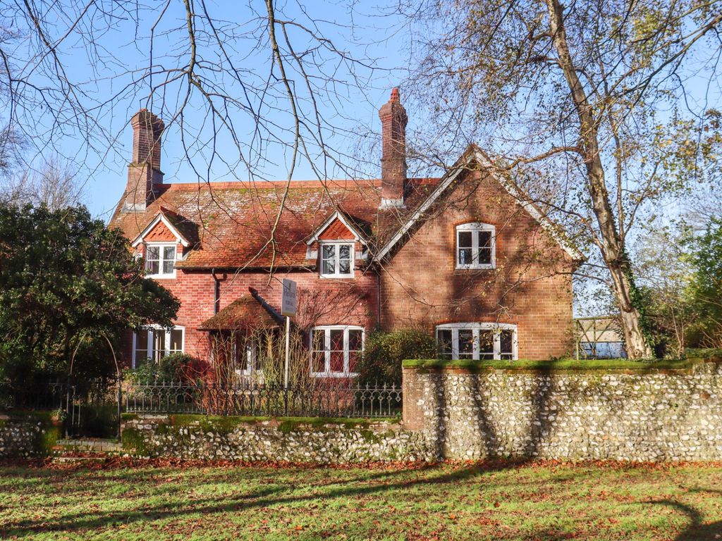 Trees, The Avenue, Alresford SO24