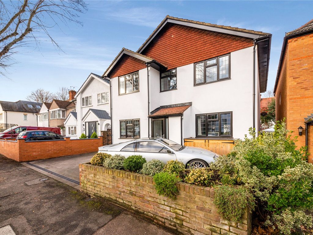 4 bed detached house for sale in Ruskin Road, Carshalton SM5 Zoopla