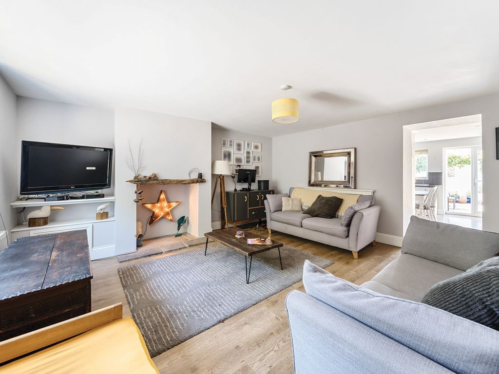 4 bed end terrace house for sale in Bradley Road, WottonUnderEdge