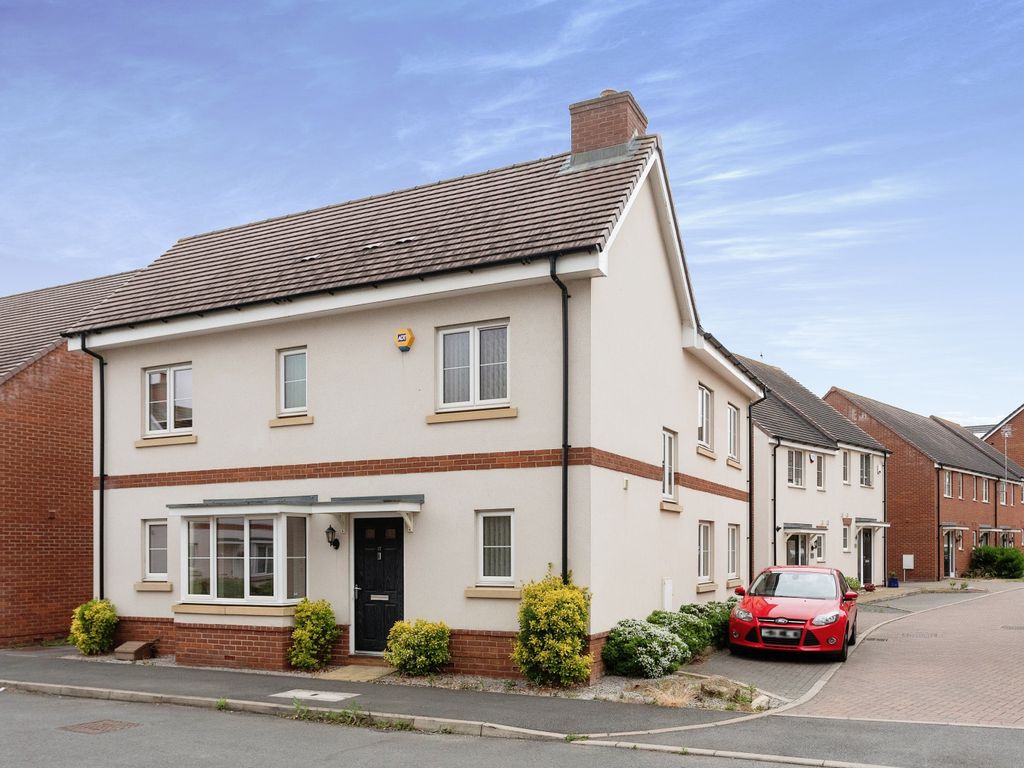 3 bed detached house for sale in Alderney Avenue, Newton Leys