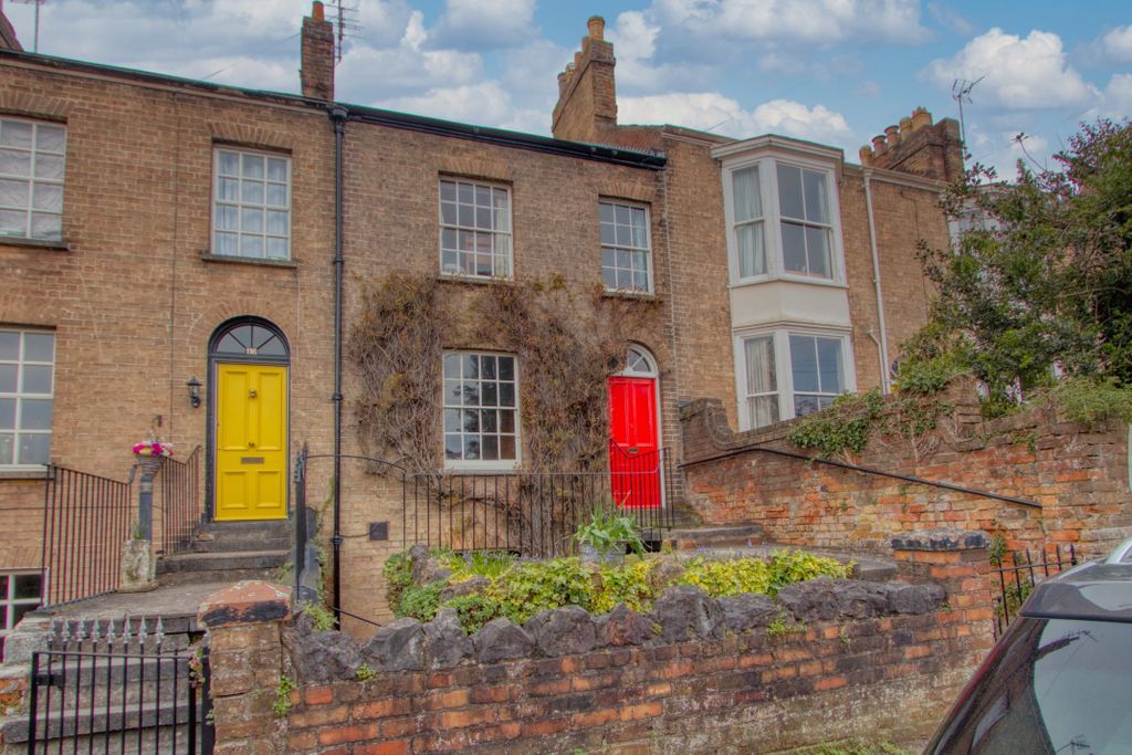 4 bed terraced house for sale in South Street, Taunton TA1 Zoopla