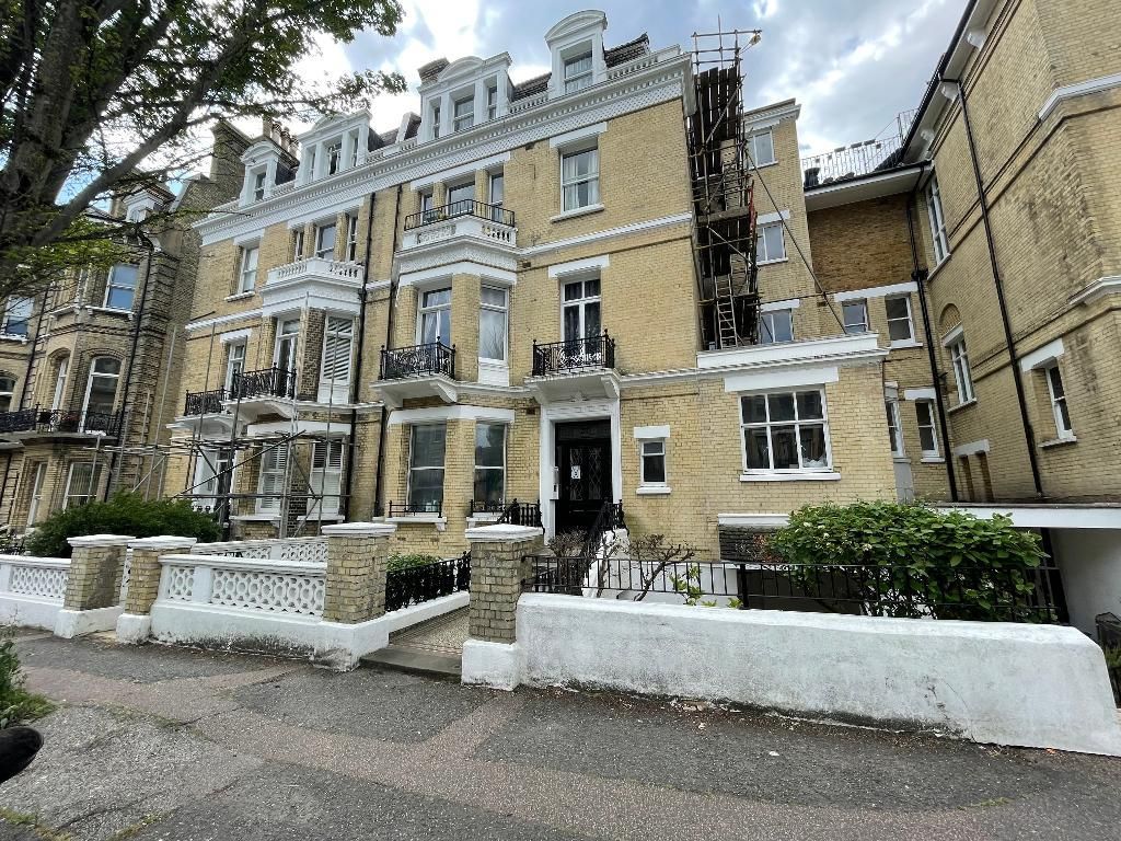 1 bed flat to rent in First Avenue, Hove BN3 Zoopla