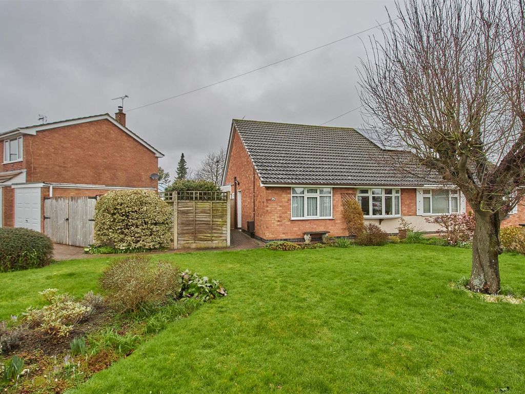 2 bed semidetached bungalow for sale in Calver Crescent, Sapcote