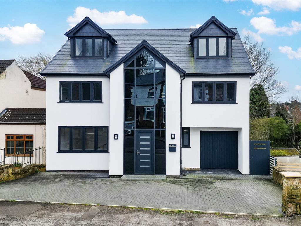 5 bed detached house for sale in Moore Road, Mapperley, Nottinghamshire