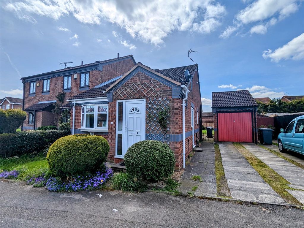 2 bed bungalow for sale in Farriers Way, Whitestone, Nuneaton CV11 Zoopla