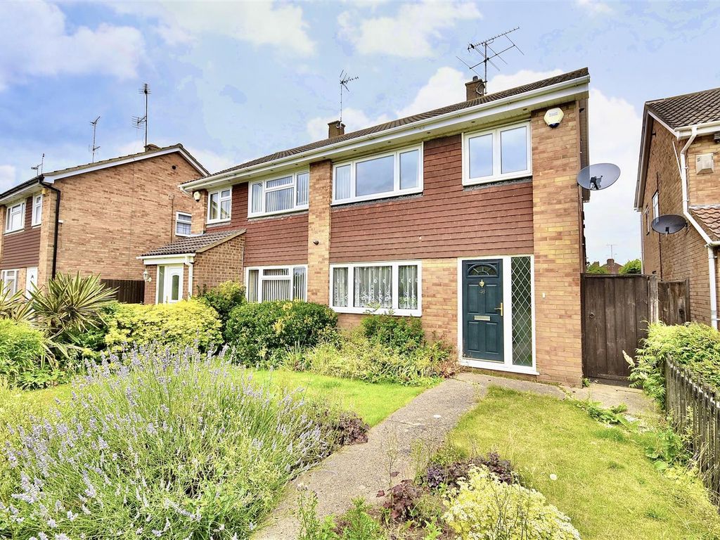 3 bed semidetached house for sale in Woodman Close, Leighton Buzzard LU7, £339,950 Zoopla