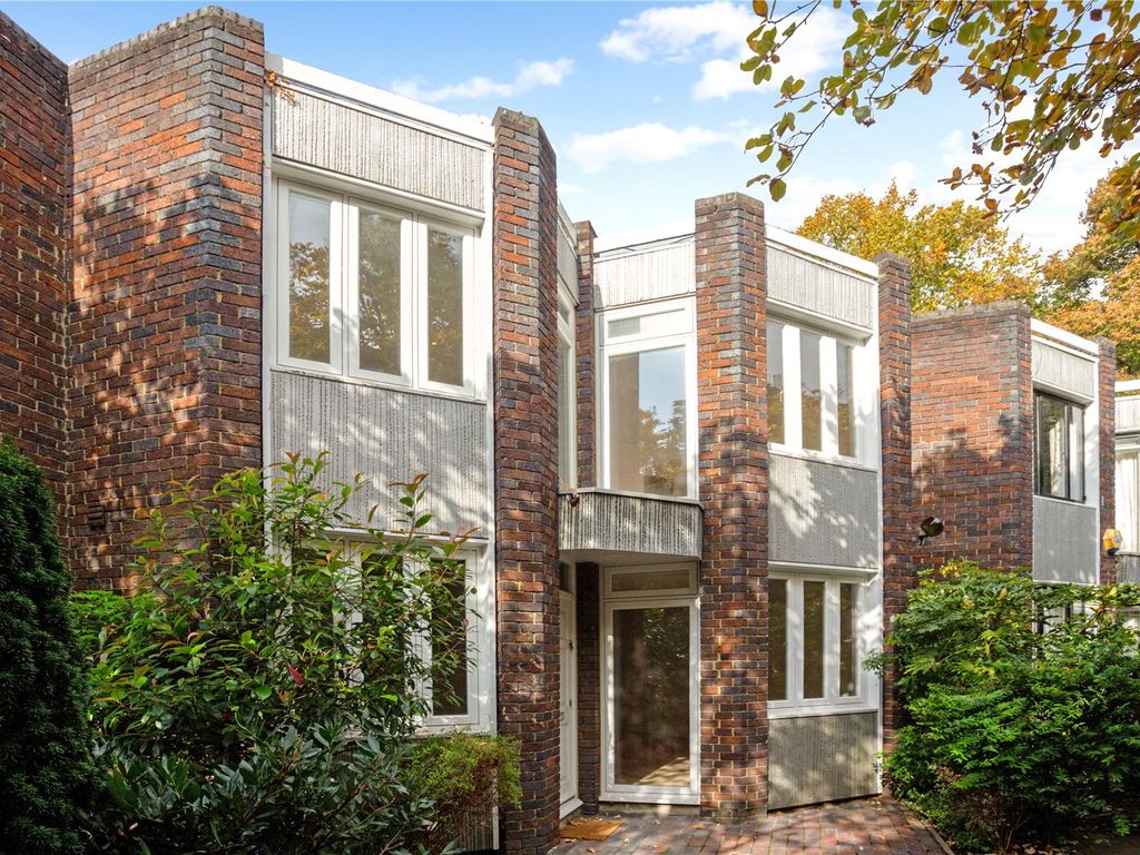 St. Mark's Grove, London SW10  