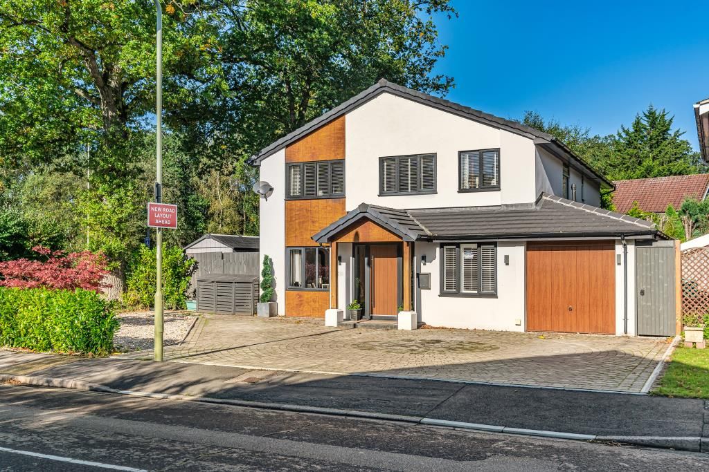 4 bed detached house for sale in Fleet, Hampshire GU51 Zoopla