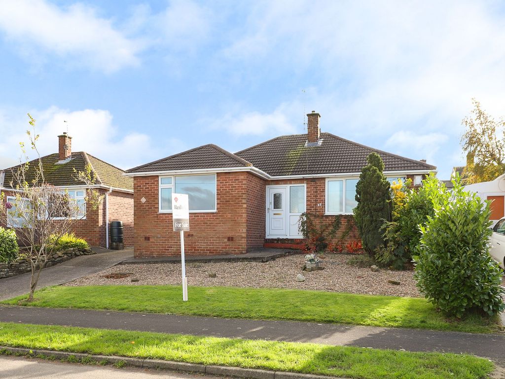 3 bed detached house for sale in Chartwell Avenue, Wingerworth S42, £