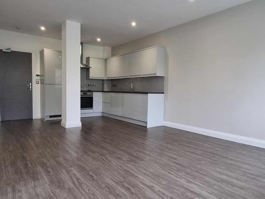 1 bed flat to rent in Lichfield Road, Four Oaks, Sutton Coldfield B74