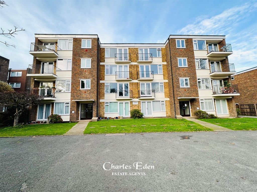 2 bed flat for sale in Court Downs Road, Beckenham BR3, £375,000 Zoopla