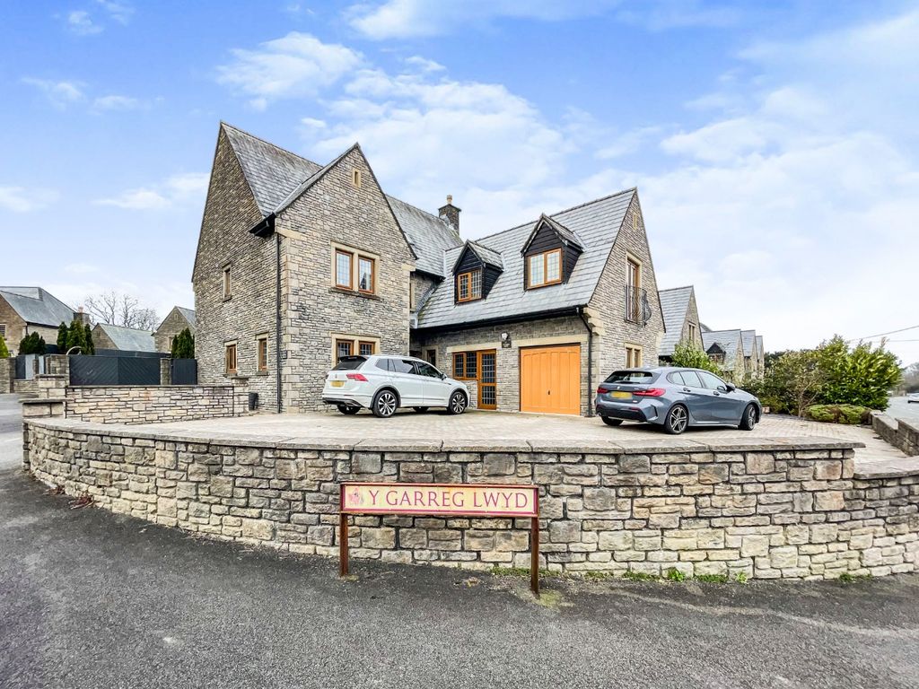 7 bed detached house for sale in Y Garreg Lwyd, Llanedi, Pontarddulais, Swansea, Carmarthenshire