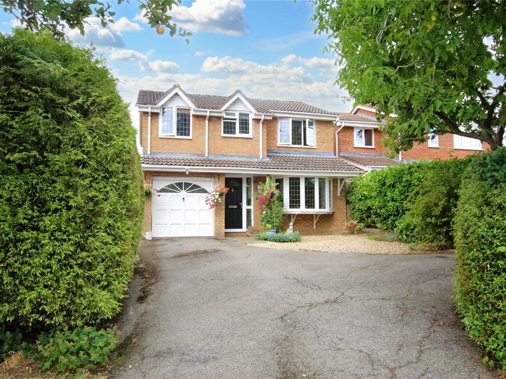 4 bed detached house for sale in Lathbury Road, Brackley NN13 Zoopla