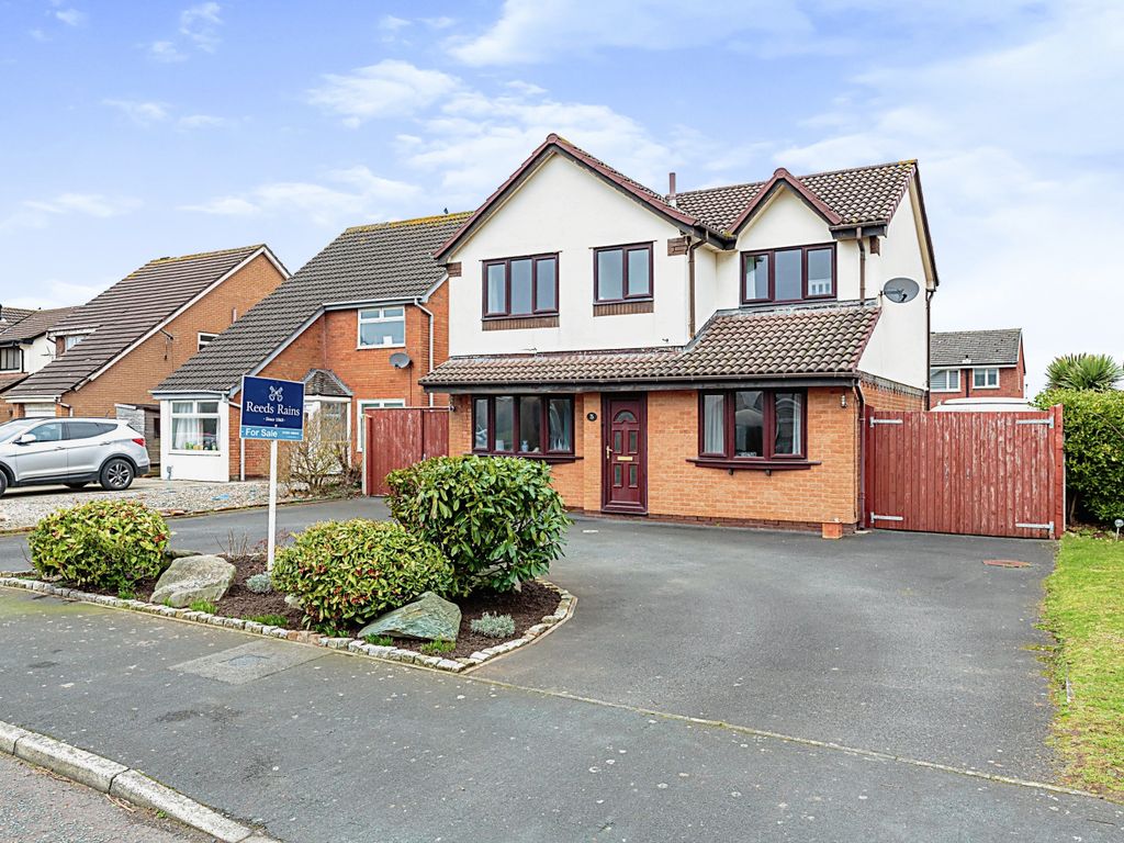 4 bed detached house for sale in Frobisher Drive, Lytham St. Annes
