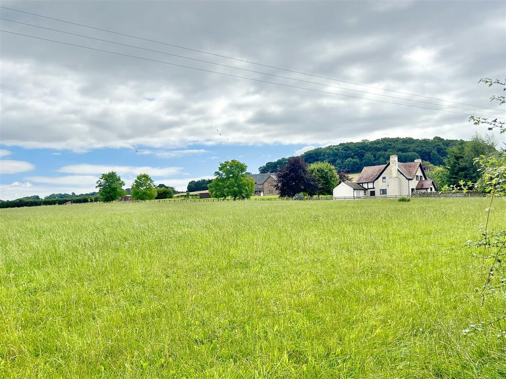 3 bed detached house for sale in Upper Hill, Leominster HR6, £750,000