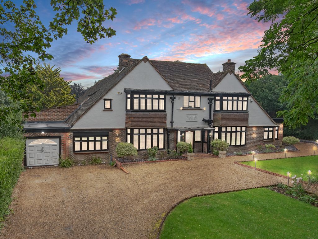 5 bed detached house for sale in b Estate, Purley, Surrey CR8, £