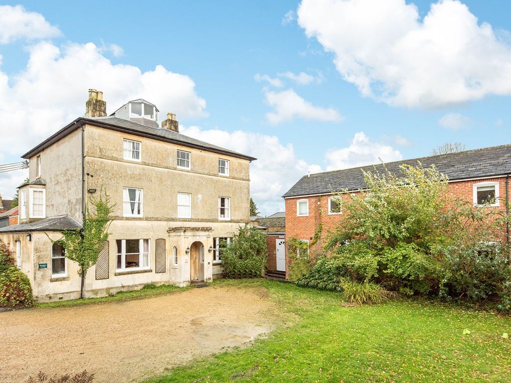 9 bed detached house for sale in Melbourne Place, Devizes SN10 Zoopla