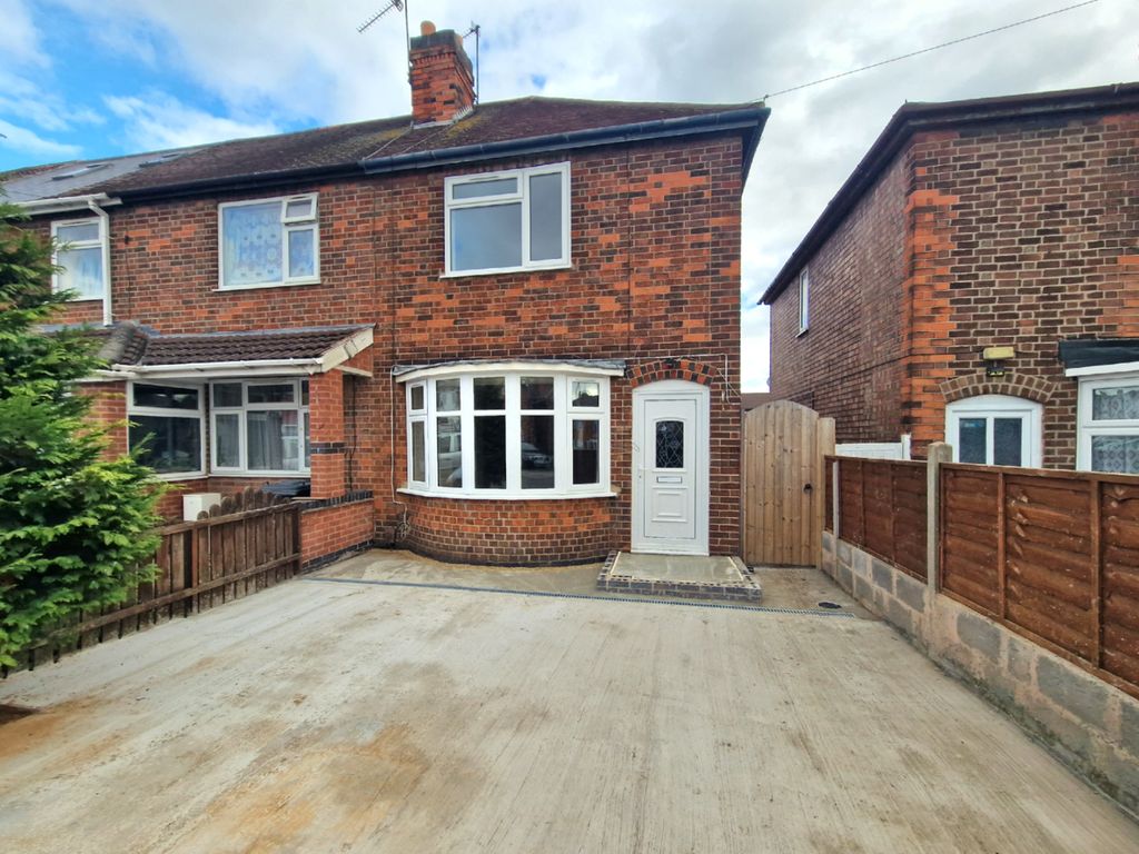 4 bed end terrace house to rent in Highbury Road, Belgrave, Leicester