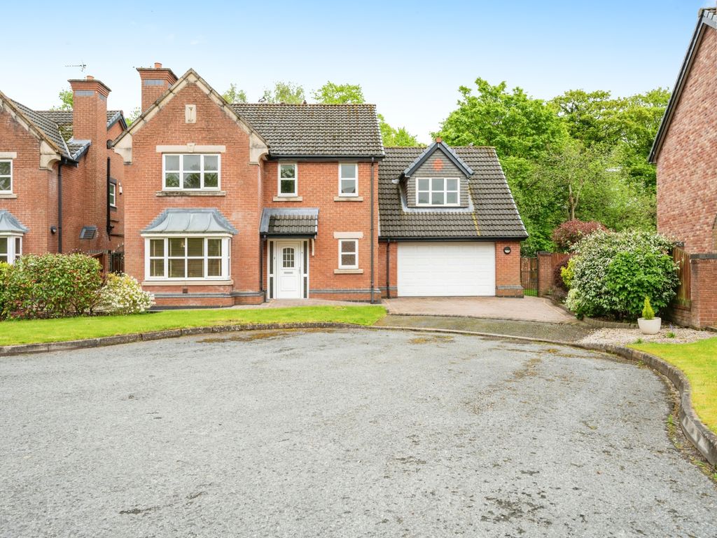 5 bed detached house for sale in Landsdowne Court, Sutton, St Helens