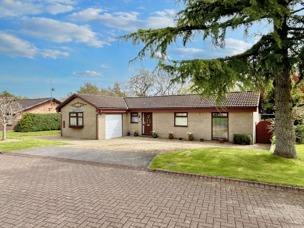 3 bed bungalow for sale in Marwood Grove, Peterlee SR8, £339,950 Zoopla