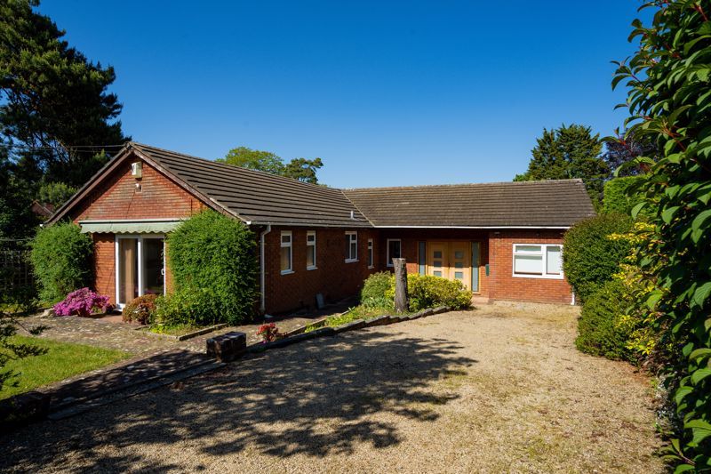 4 bed bungalow for sale in Cumnor Rise Road, Botley, Oxford OX2 Zoopla