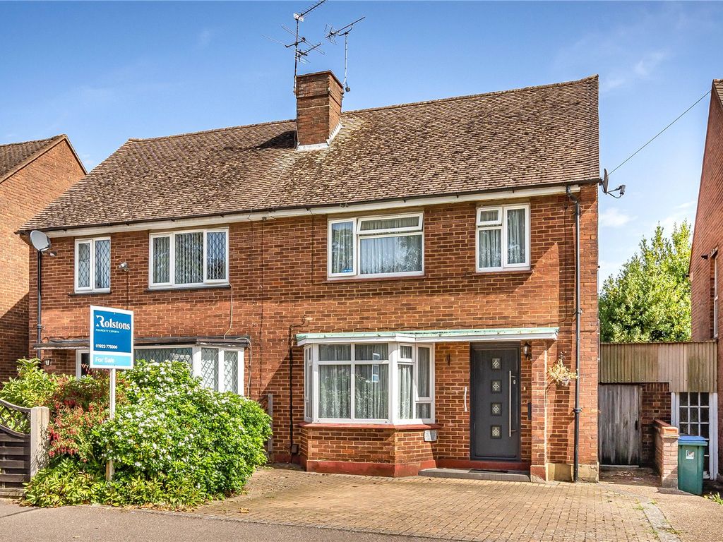 3 bed semidetached house for sale in Kimpton Place, Watford