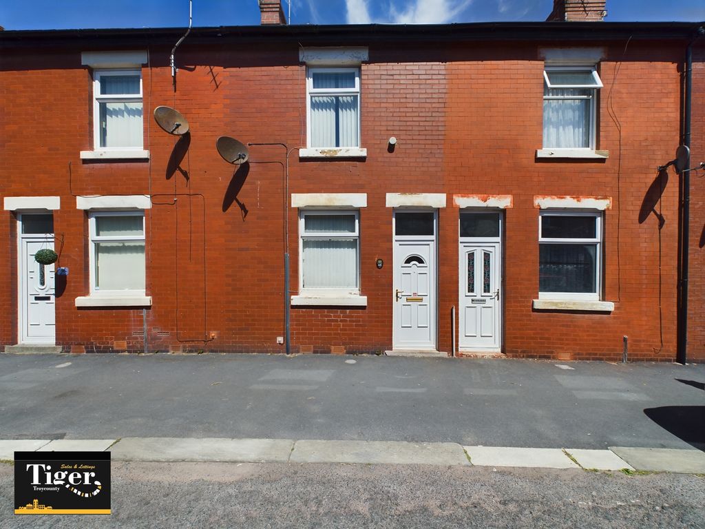 2 bed terraced house for sale in Drummond Avenue, Blackpool FY3 Zoopla